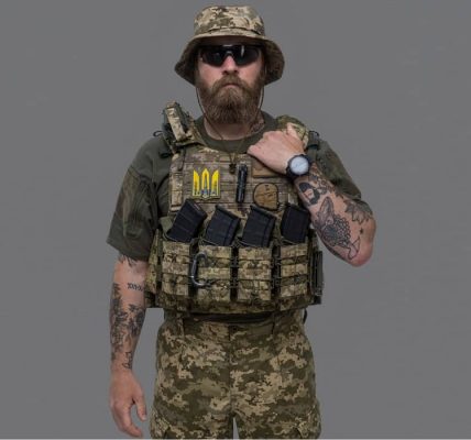 Військовий одяг та спорядження: як вибрати надійне екіпірування для служби та виживання